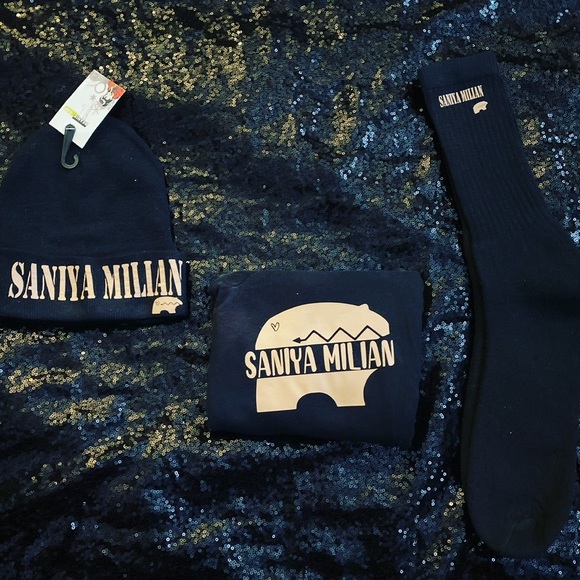 Tops - SANIYA MILIAN MERCH